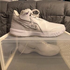 Nike Men’s Athletic Shoes - White Low-Top Trainer